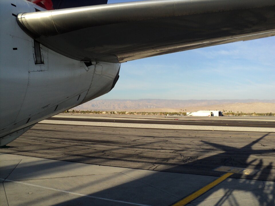 Wing transportation airplane