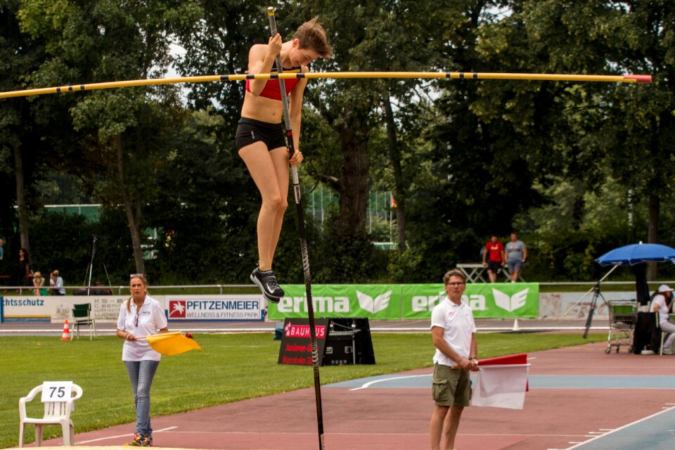 Sport pole vault junior gala