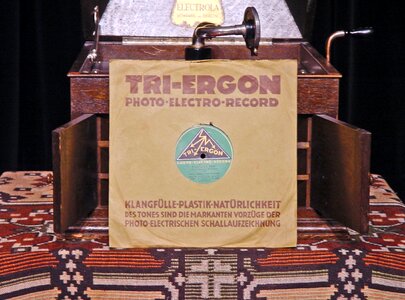 Plate label nostalgia gramophone photo