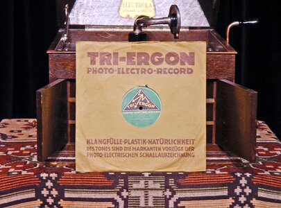 Plate label nostalgia gramophone