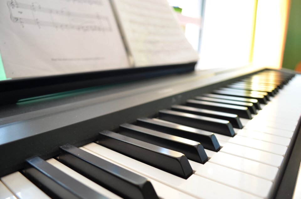 Sheet music rays of the sun sun