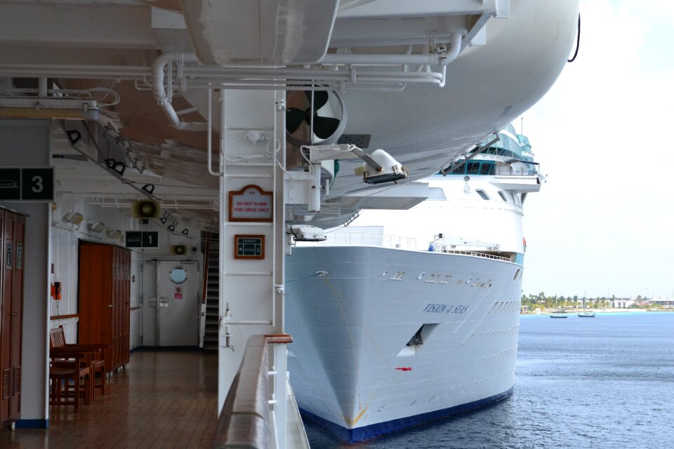 Cruise vessel holidays
