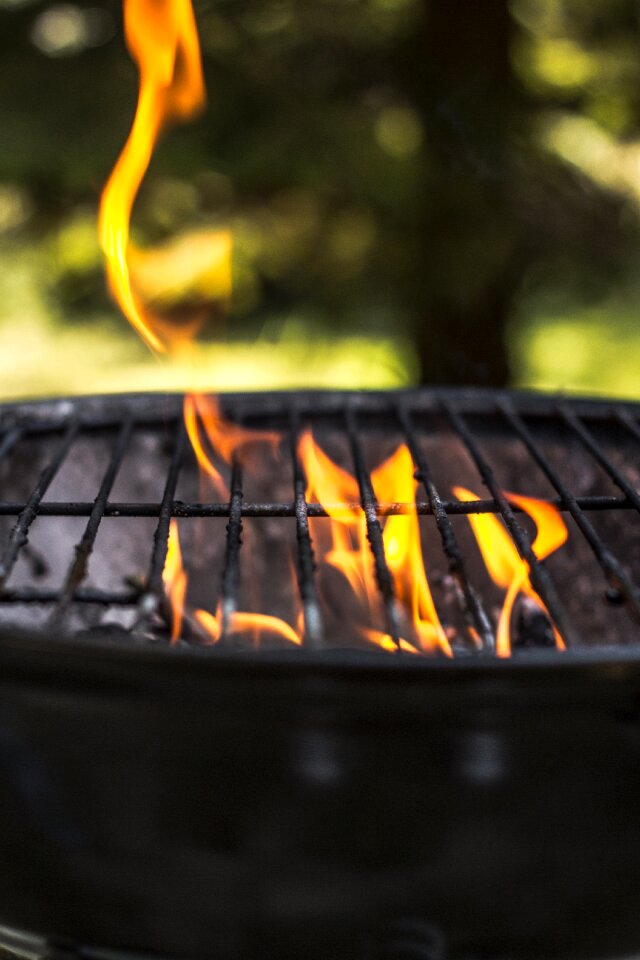 Empty grill grilling get fire to burn