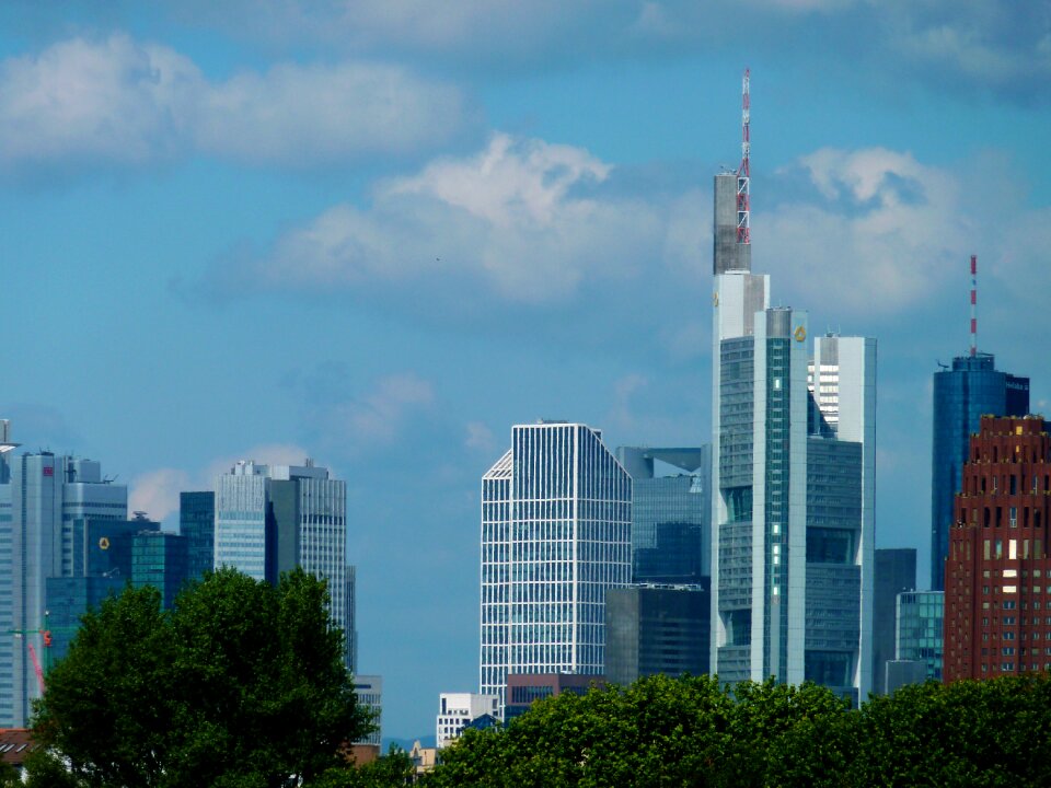 Frankfurt city mainhattan bank
