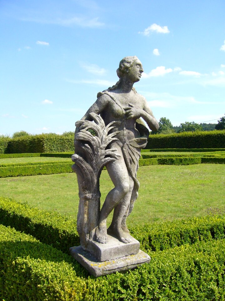 Beauty statue stone
