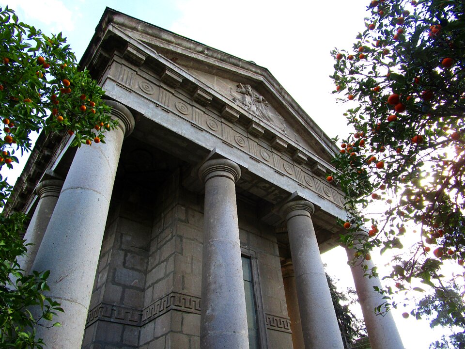 Structure architecture old
