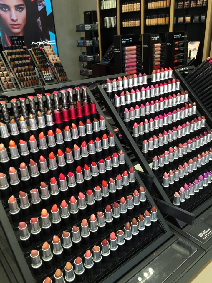 Display store colorful