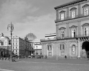 Campaign italy piazza
