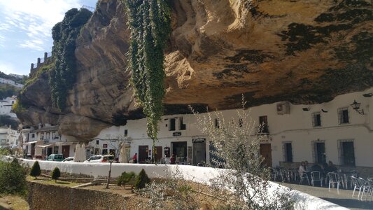 Setenil bodegas rock