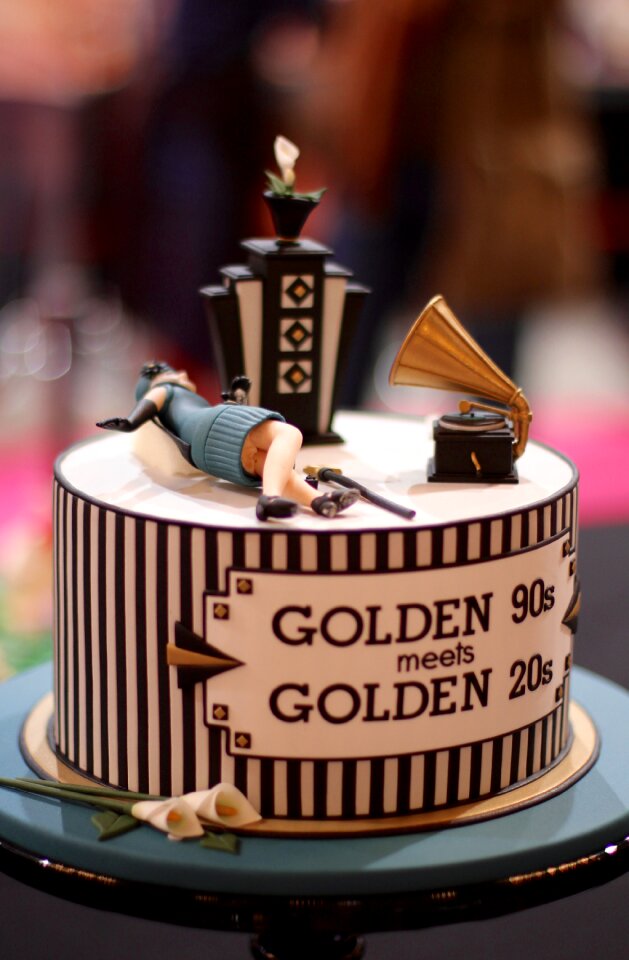 Pie art decorated pastry chef