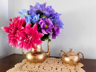 Flowers teapot doily photo