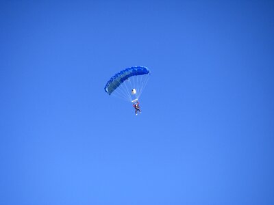 Skydiving parachute flying photo