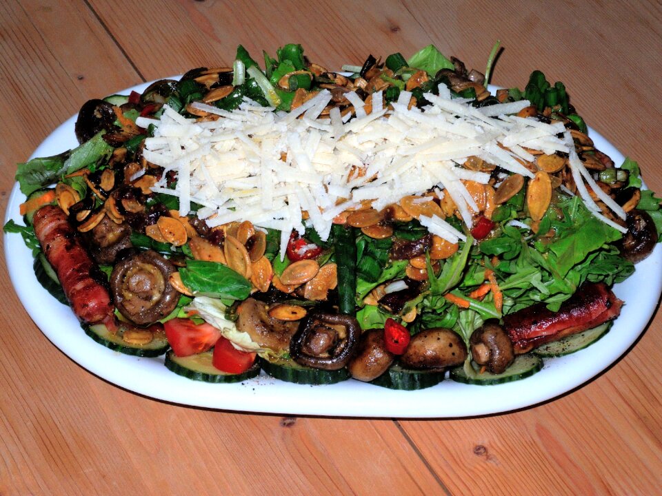 Rocket parmesan eat