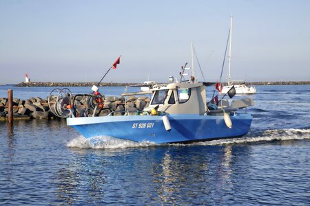 Net fisherman boat browse photo