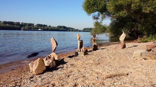 Rhine beach sculpture
