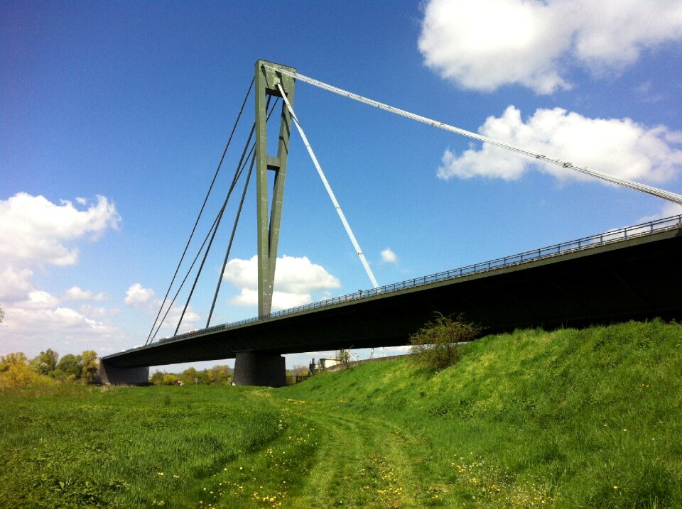 Pillar bridge piers pylon photo