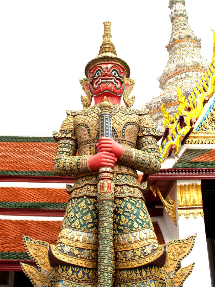 Buddha emerald royal