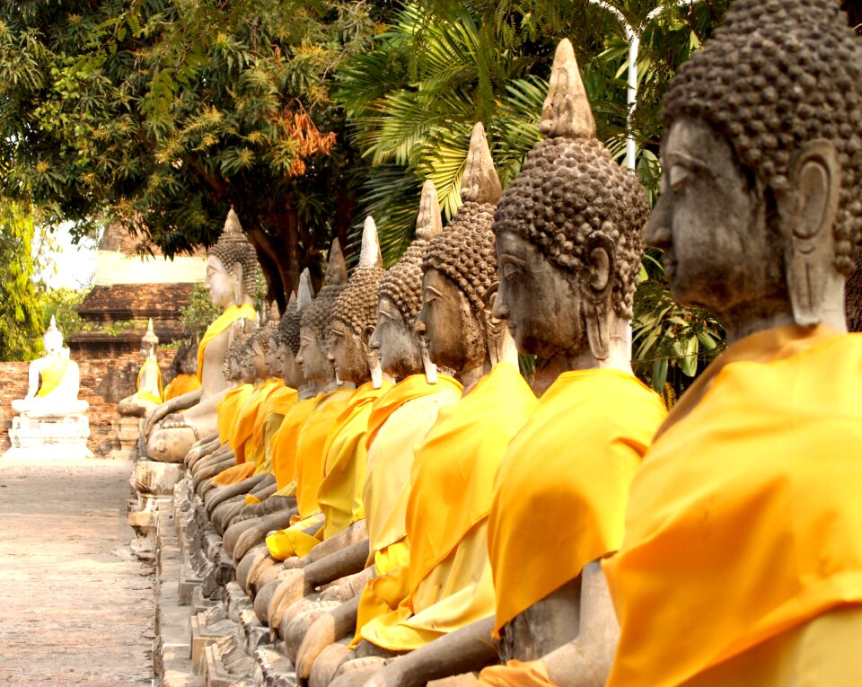 Sculpture oriental travel