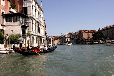 Boats monuments architecture