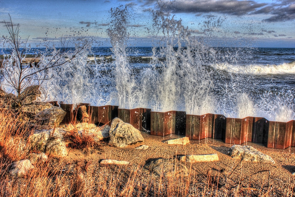 Breach outdoor ocean