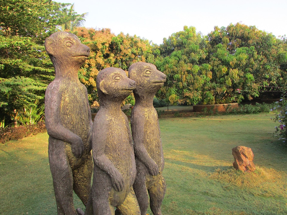 India sculpture statue
