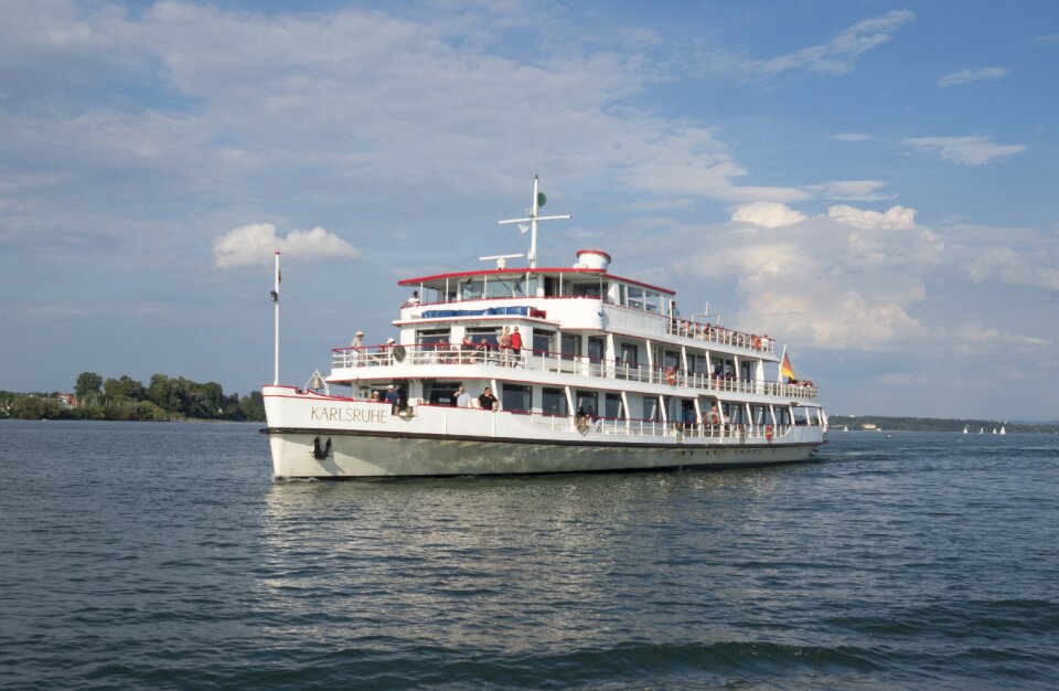 Summer meersburg - konstanz shipping