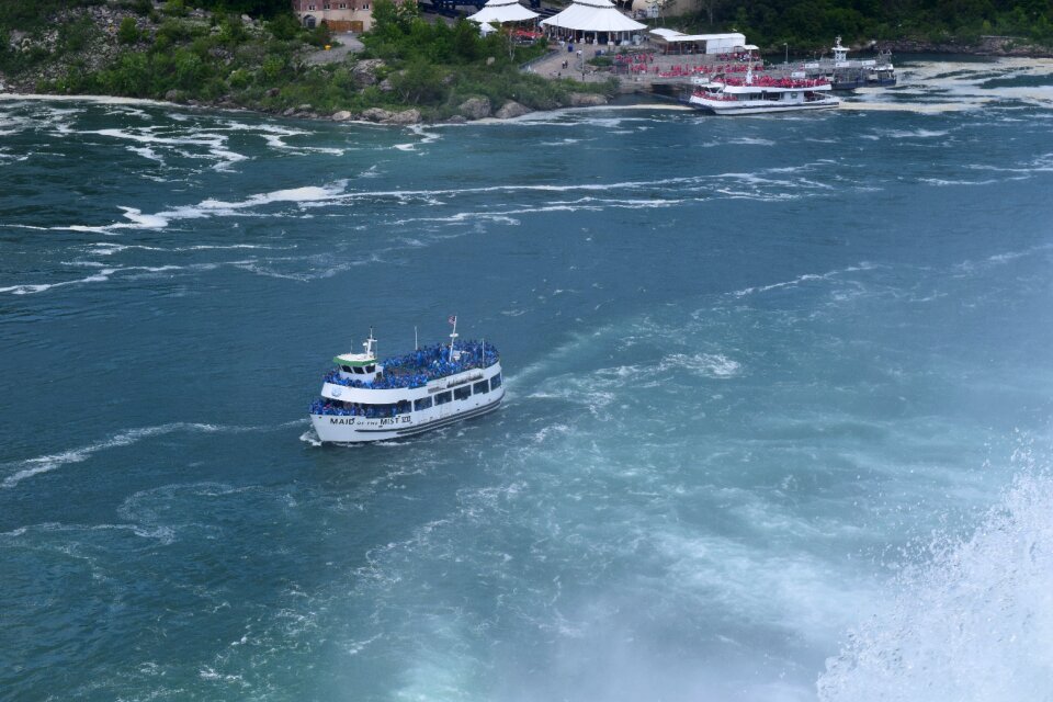 7 wonders blue waterfall