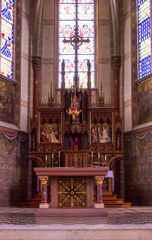 Vault building church window