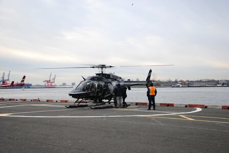 Scenic flight rotor blades port