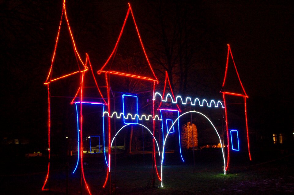 Dark lichtgestalten skulputuren