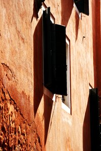 Shadow shutters building