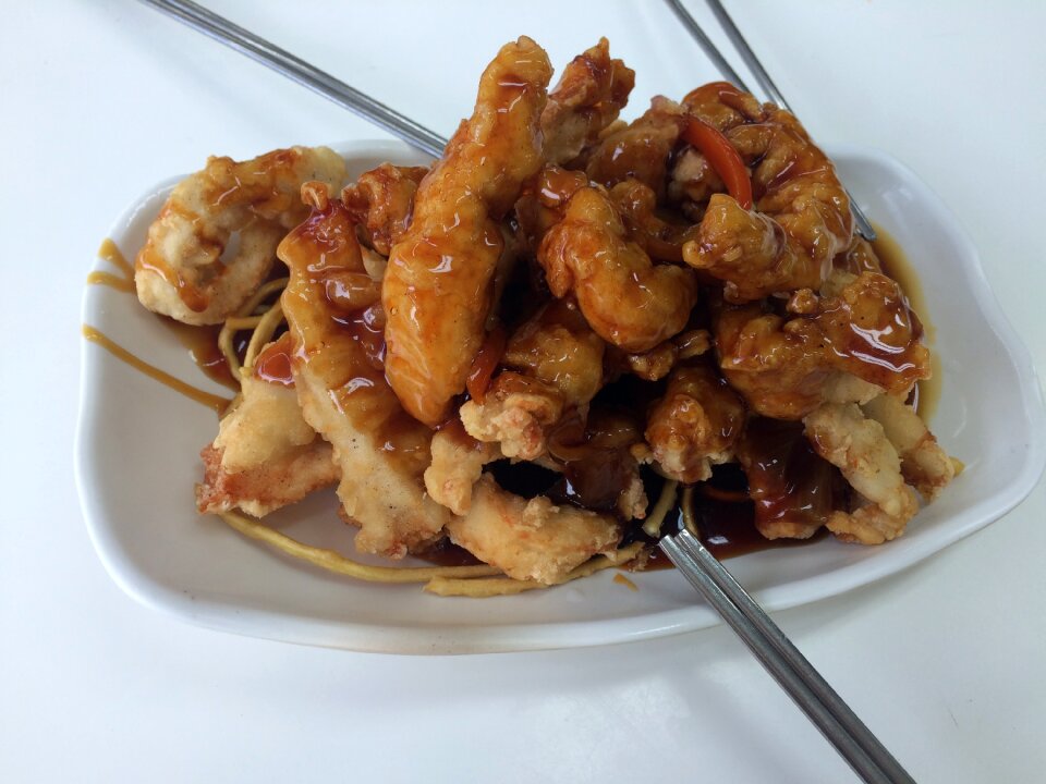 Dining sweet and sour pork sunsal