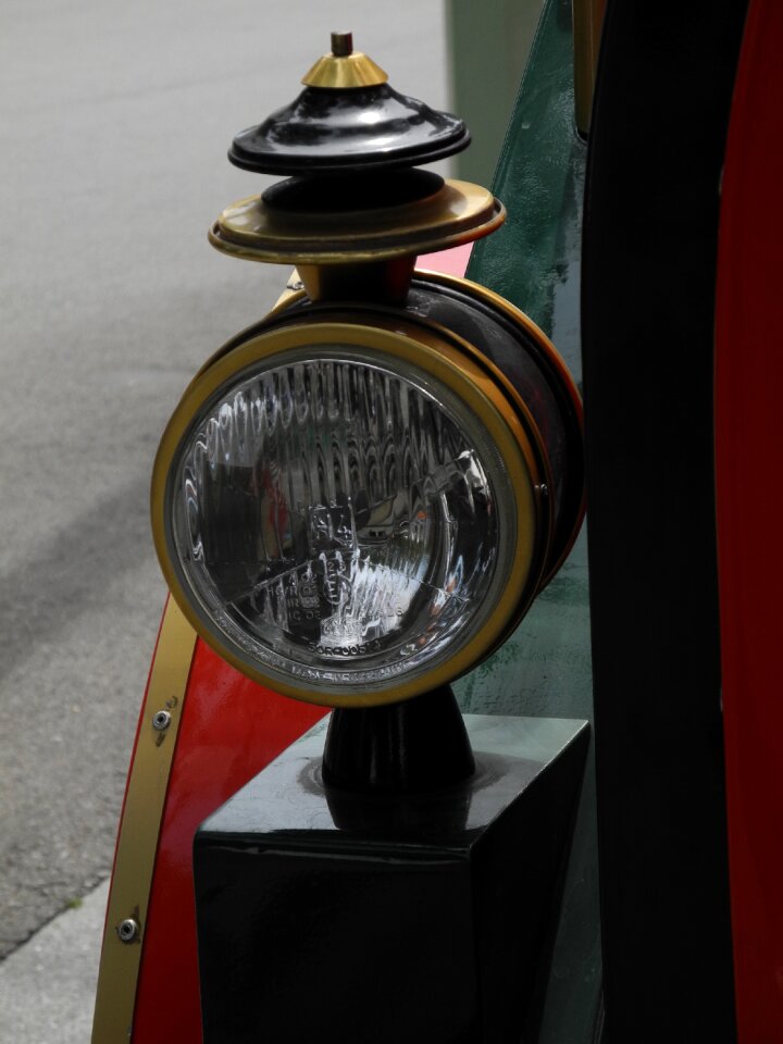 Vehicle light auto