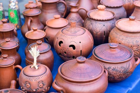 Glinynyj jugs cups