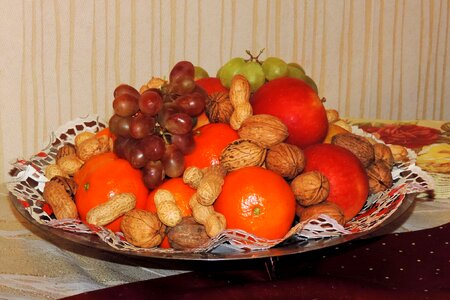 Nuts grapes clementines