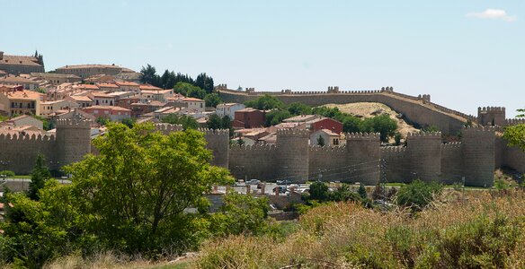 Ramparts wall fortification
