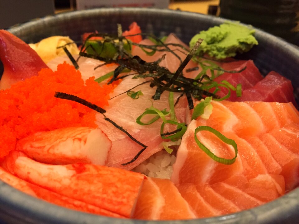 Raw fish disc japan