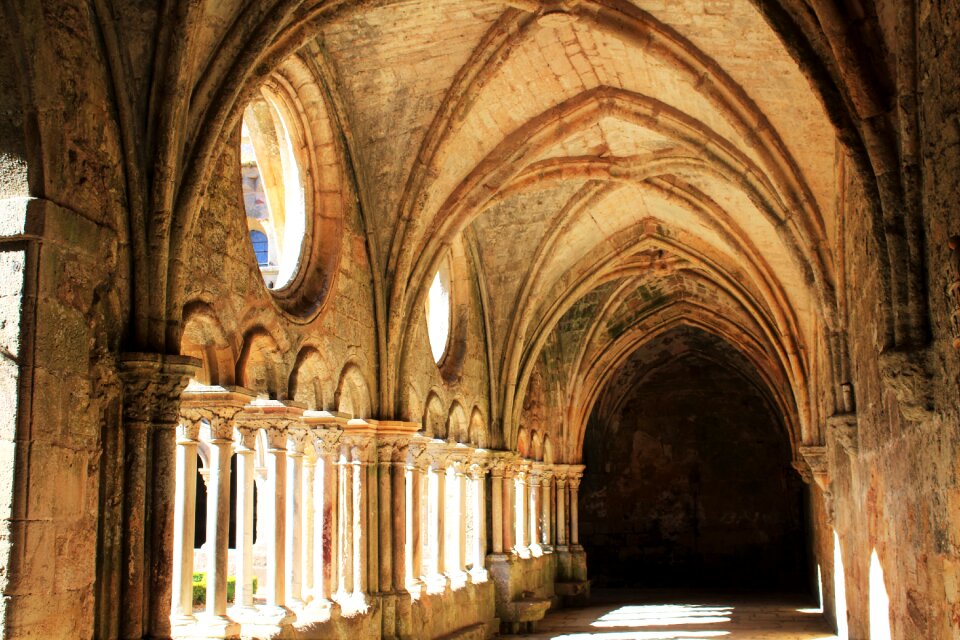 Corridor stone arch alcove