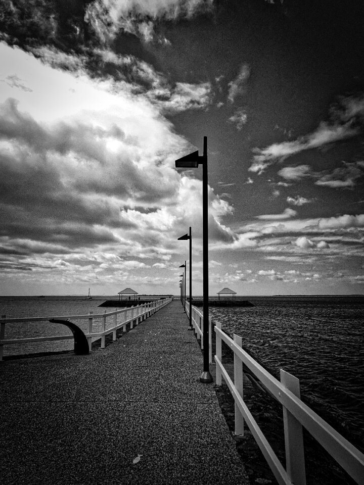 Fence direction water