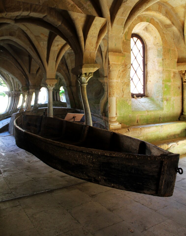 Church curiosity pillars