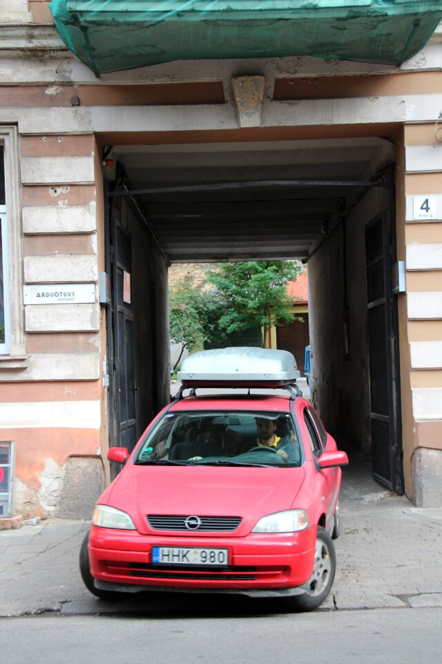 Exit auto house entrance