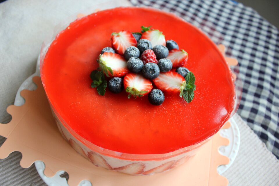 Dessert cake strawberry