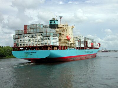 Shipping transport industry photo