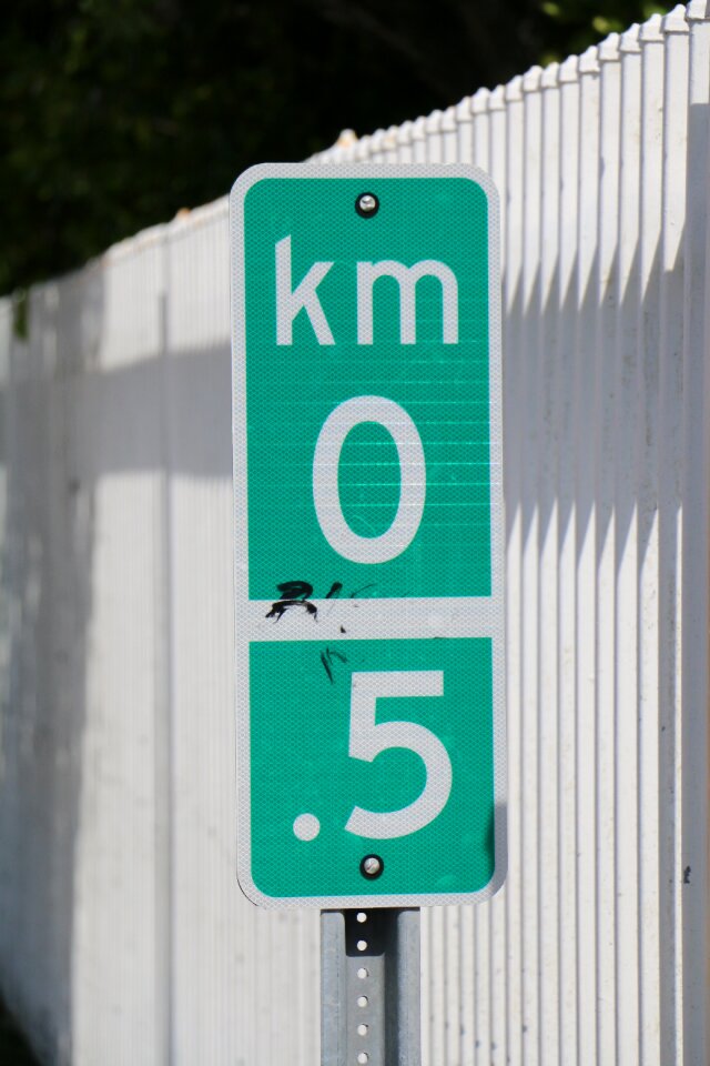 05 km traffic road