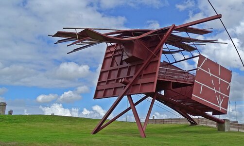 Folly iron steel photo