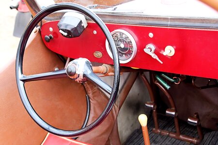Auto old historically
