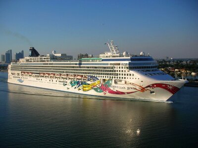 Cruise boat tourism photo