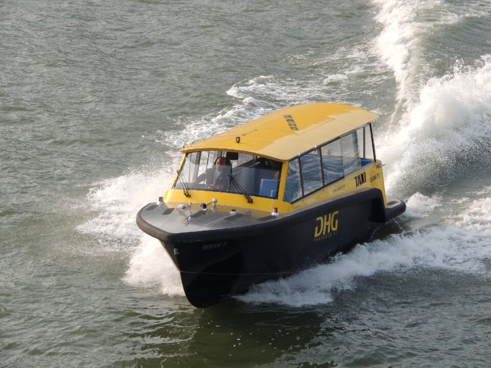 Rotterdam boat taxi