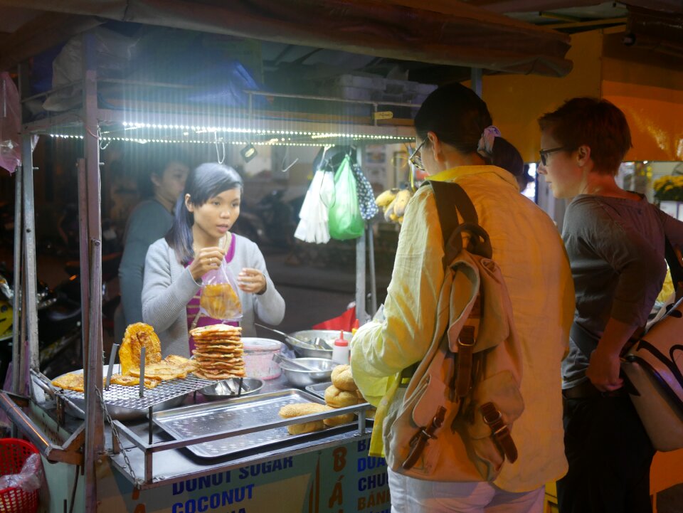 Dew point street food people