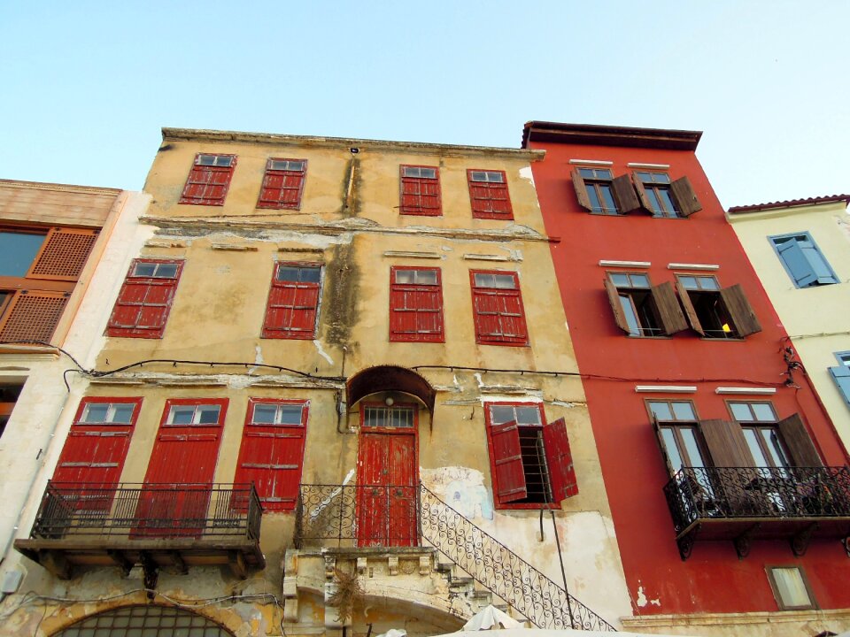 Building old stone house